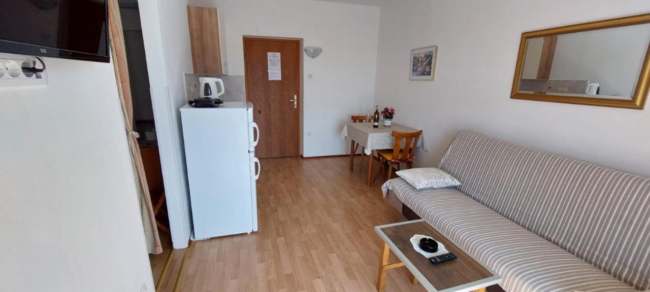 Milijana Apartments Rab Раб Екстер'єр фото